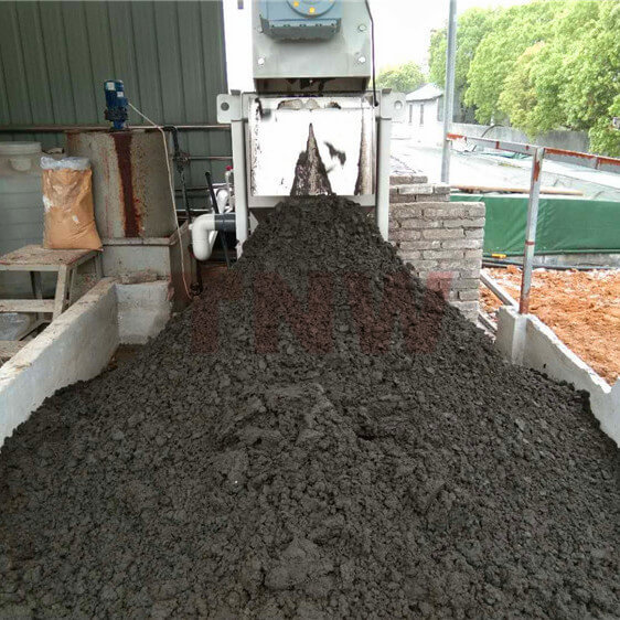 Application case of sludge dewatering machine for treating pig farm wastewater